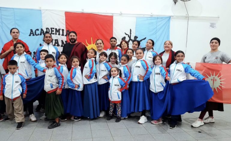 La Academia de Folclore “Juan Saavedra” participará de un encuentro de danzas mixtas en Córdoba