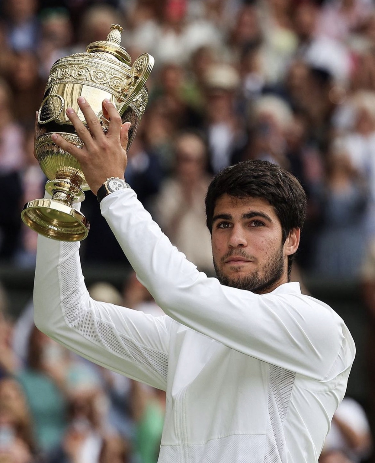Carlos Alcaraz venció a Novak Djokovic y se consagró campeón de Wimbledon por primera vez en su historia